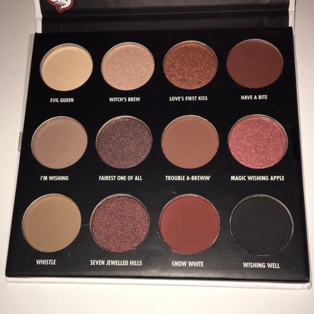 HP🎊🎊Disney Princess Snow White & the Seven Dwarfs Just One Bite Eyeshadow Pa… - Picture 9 of 13